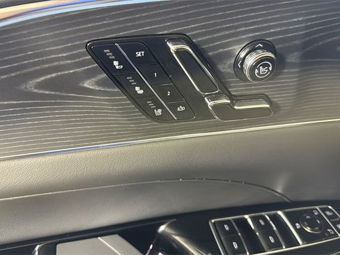 Used 2024 Cadillac Lyriq Luxury w/ LPO, Floor Liner Package image 39