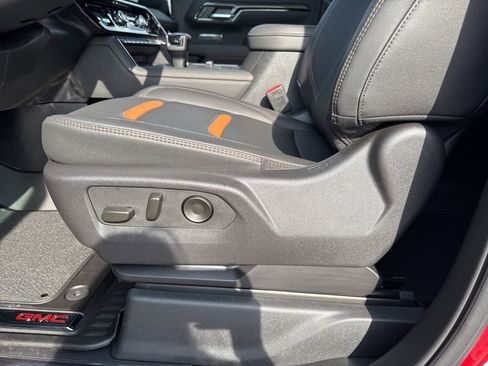 New 2025 GMC Sierra 1500 AT4 w/ AT4 Premium Package image 21