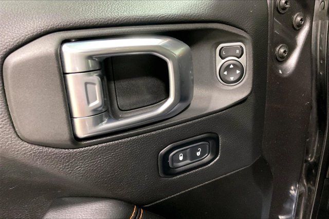 Used 2022 Jeep Gladiator Mojave w/ Cold Weather Group AWD/4WD image 40