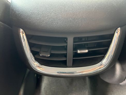 Used 2024 Chevrolet Malibu LT image 24