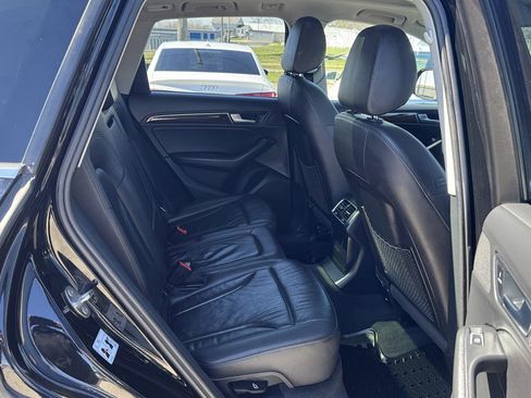 Used 2017 Audi Q5 2.0T Premium image 24