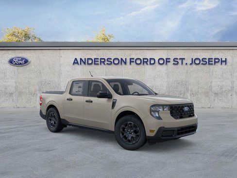 New 2025 Ford Maverick XLT w/ Equipment Group 301A AWD/4WD image 7
