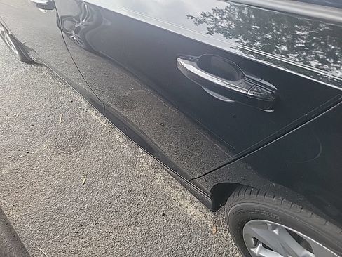 Used 2018 Honda Accord LX image 15