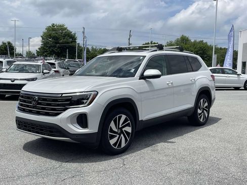Certified 2024 Volkswagen Atlas SEL AWD/4WD image 3