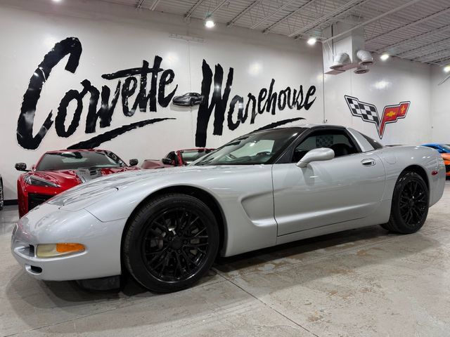 Used 2003 Chevrolet Corvette Coupe w/ Preferred Equipment Group RWD image 1