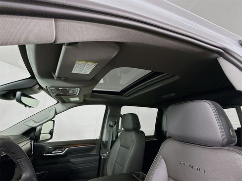 New 2026 GMC Sierra 3500 Denali image 18