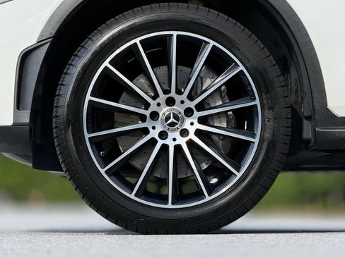 Used 2020 Mercedes-Benz GLC 300 4MATIC Coupe image 18