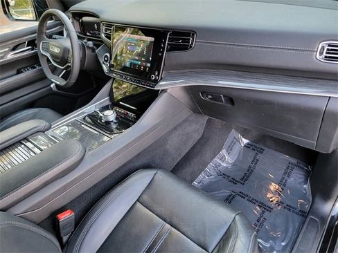 Used 2022 Jeep Wagoneer Series II image 26