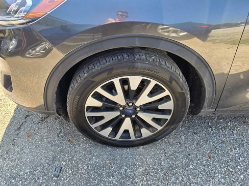 Used 2020 Ford Escape SEL AWD/4WD image 3