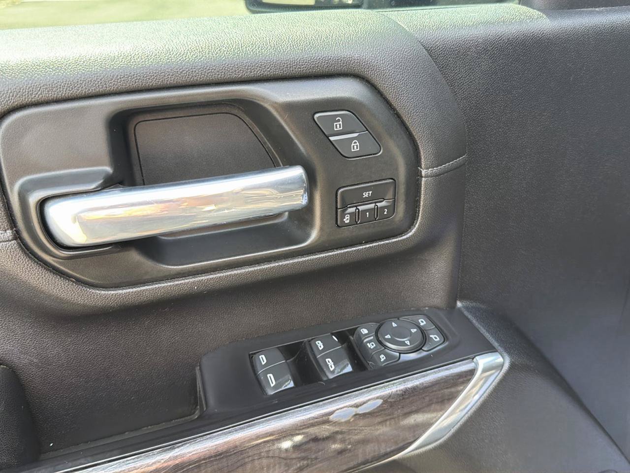 Used 2021 Chevrolet Silverado 2500 LTZ AWD/4WD image 14