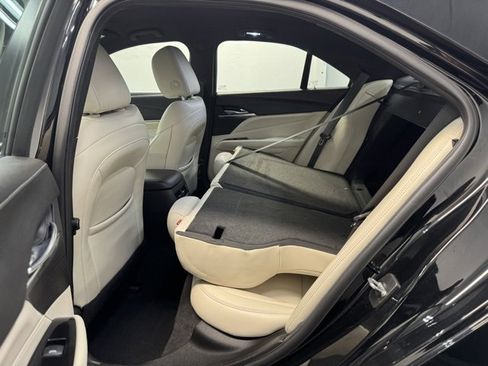 Used 2022 Cadillac CT4 Luxury image 32