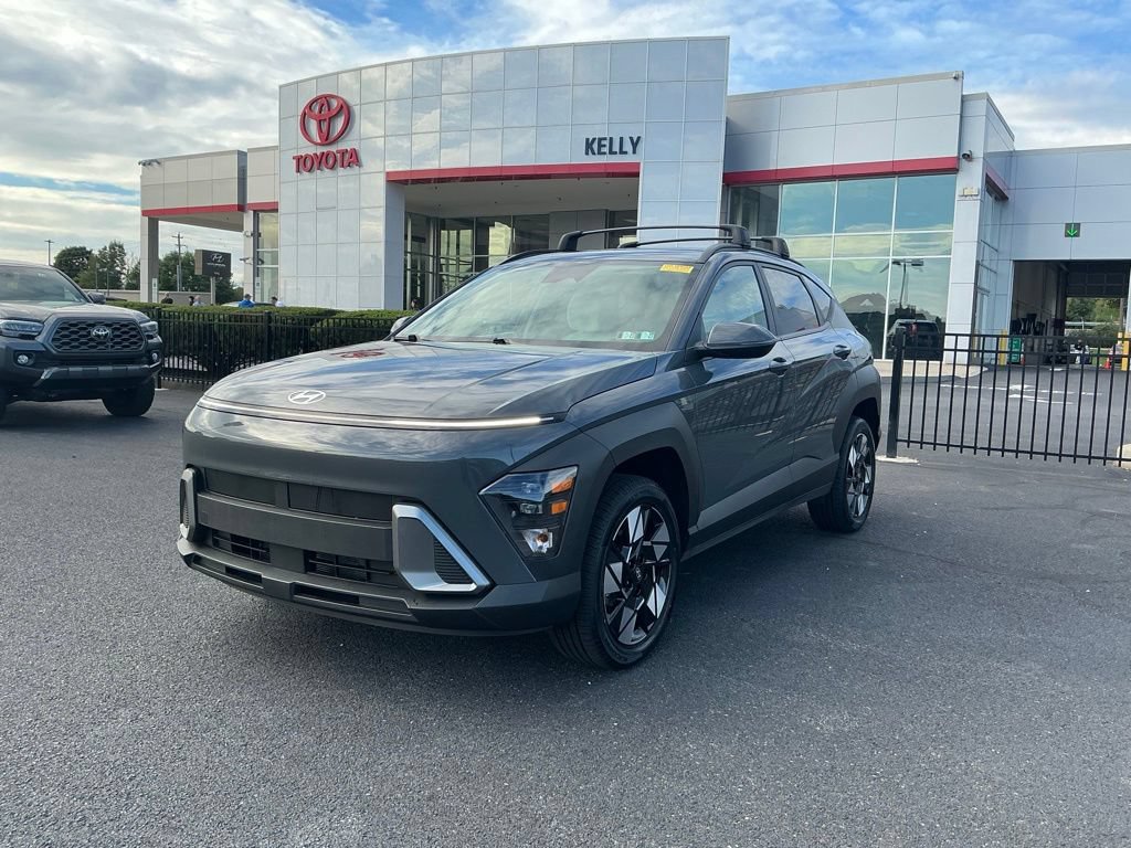 Certified 2025 Hyundai Kona SEL AWD/4WD image 1