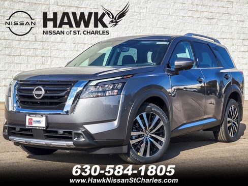 New 2025 Nissan Pathfinder Platinum image 1