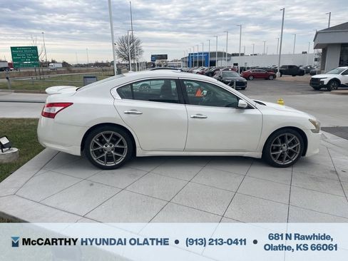 Used 2011 Nissan Maxima 3.5 SV w/ Sport Pkg image 12