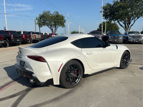 Used 2023 Toyota Supra RWD image 3