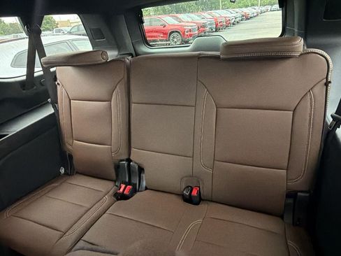New 2026 Chevrolet Suburban High Country AWD/4WD image 21
