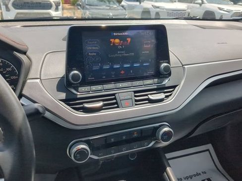 Used 2024 Nissan Altima 2.5 SR FWD image 25