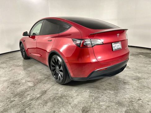 Used 2022 Tesla Model Y Performance image 6