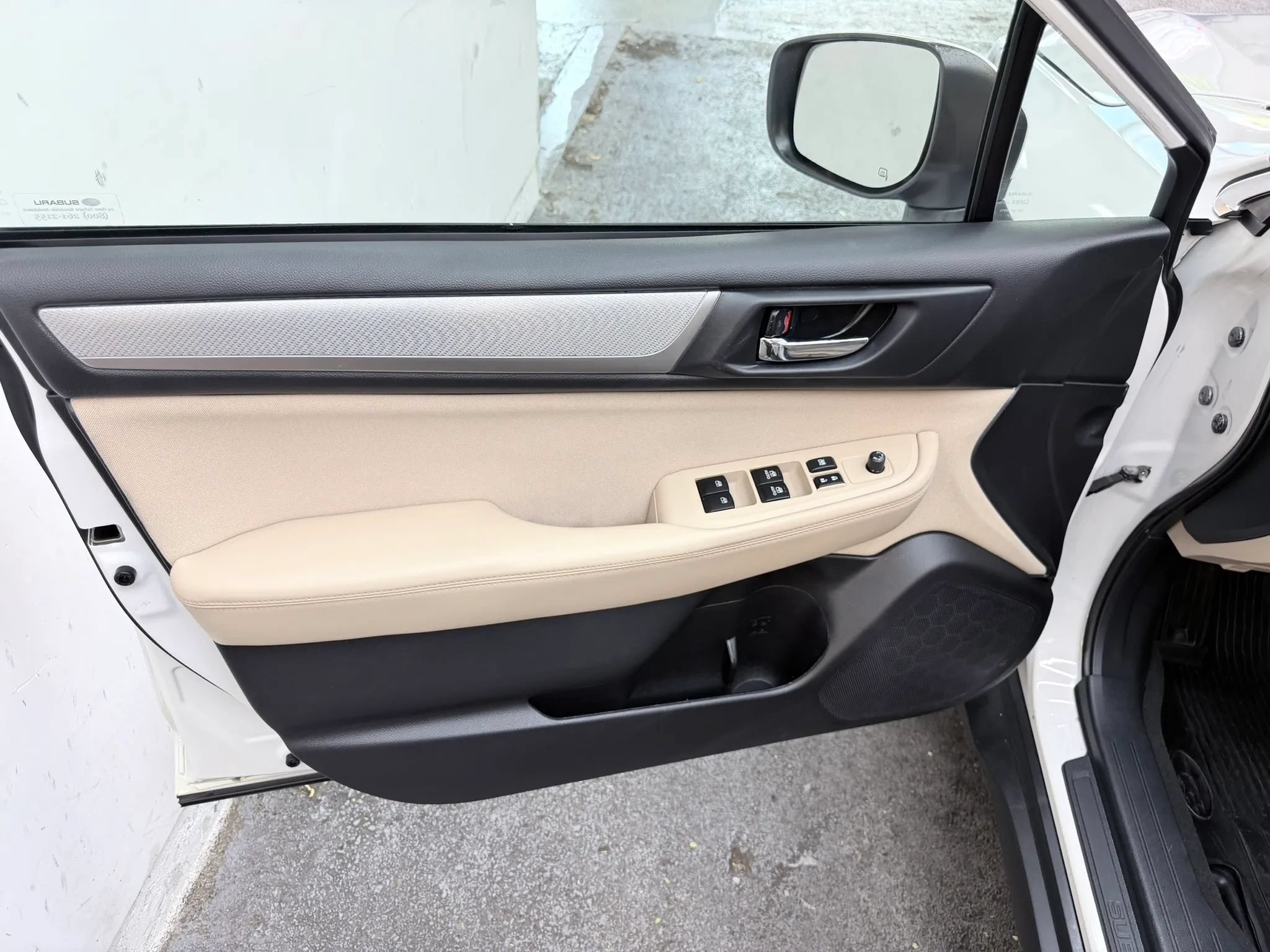 Used 2019 Subaru Outback 2.5i Premium AWD/4WD image 13