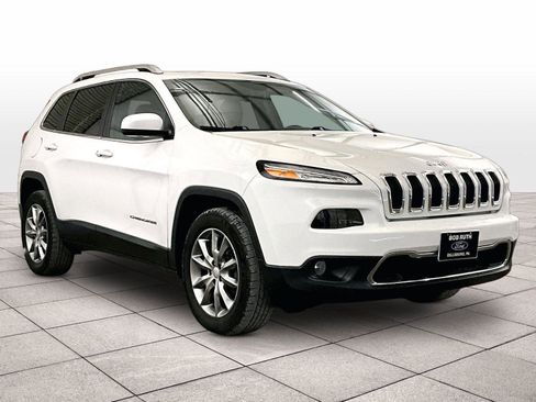 Used 2018 Jeep Cherokee Limited AWD/4WD image 3