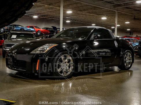 Used 2004 Nissan 350Z Touring image 33