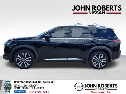 Certified 2025 Nissan Pathfinder Platinum w/ Cargo Package FWD image 2