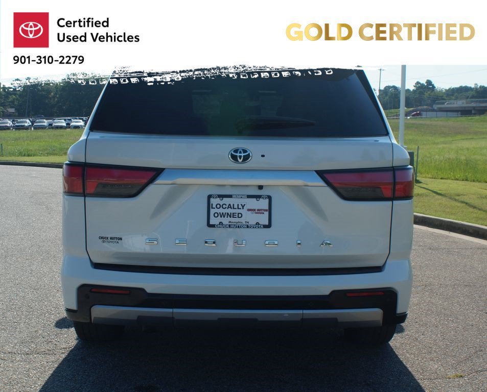Used 2023 Toyota Sequoia Capstone AWD/4WD image 3