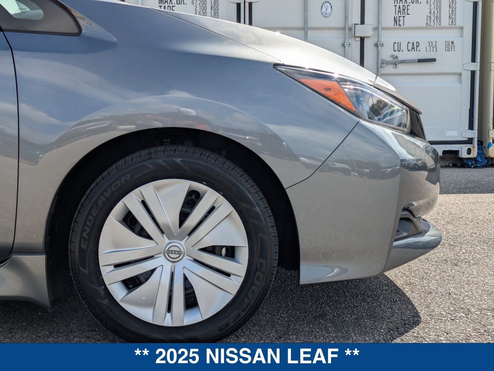 Used 2025 Nissan Leaf S FWD image 12