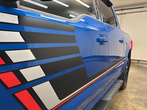 Used 2019 Ford F150 Lariat w/ Equipment Group 502A Luxury AWD/4WD image 16