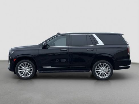 Used 2022 Cadillac Escalade Premium Luxury image 3