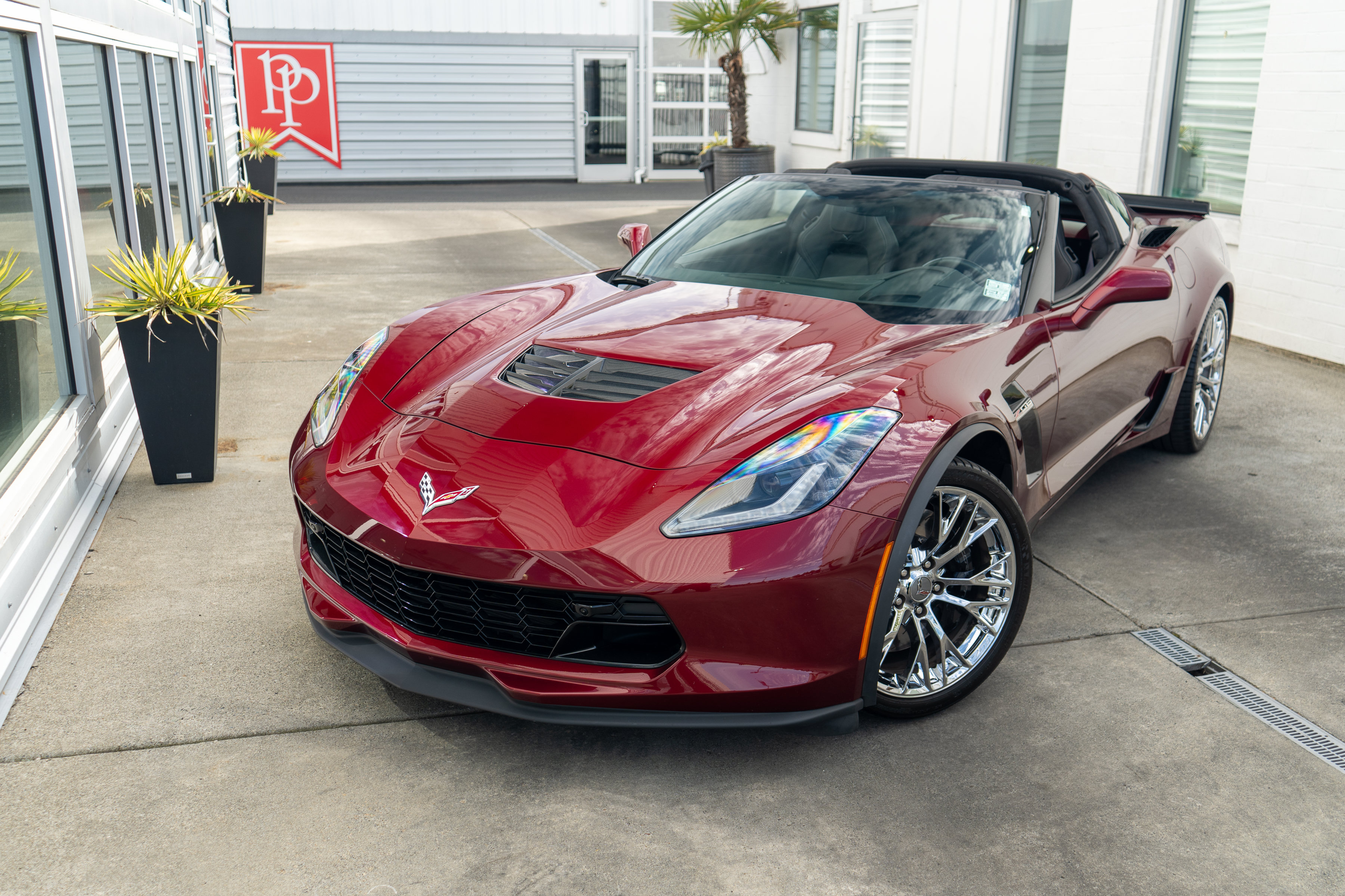 Used 2016 Chevrolet Corvette Z06 w/ 3LZ Preferred Equipment Group RWD image 3