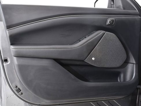 Used 2023 Ford Mustang Mach-E Premium image 24