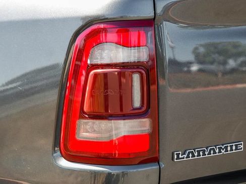 Used 2024 RAM 1500 Laramie AWD/4WD image 10