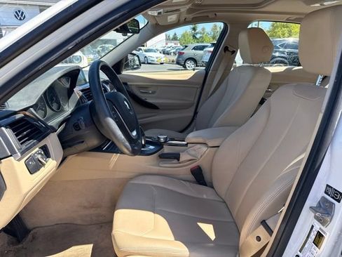 Used 2014 BMW 328i xDrive Sedan AWD/4WD image 12