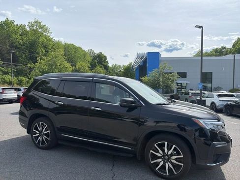 Used 2021 Honda Pilot Touring image 5