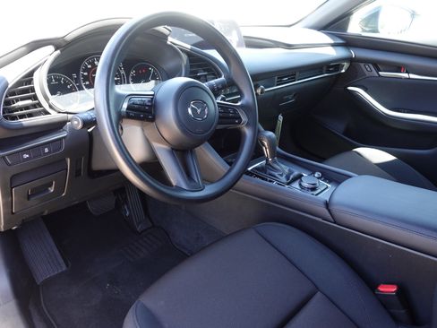 Certified 2025 MAZDA MAZDA3 s image 9