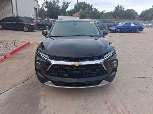 Used 2025 Chevrolet Blazer LT FWD image 5