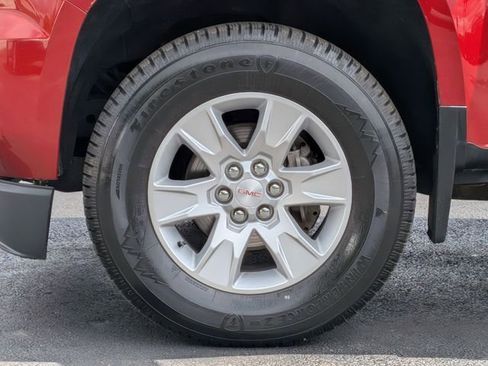 Used 2015 GMC Canyon SLE AWD/4WD image 13