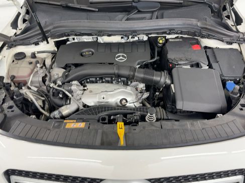 Certified 2022 Mercedes-Benz GLA 250 4MATIC image 32