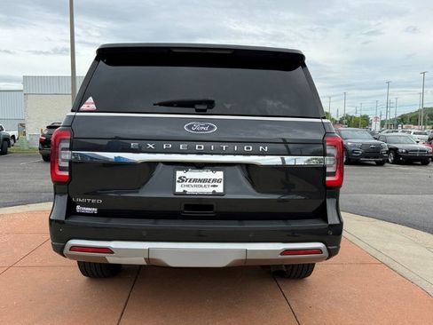Used 2024 Ford Expedition Limited AWD/4WD image 6