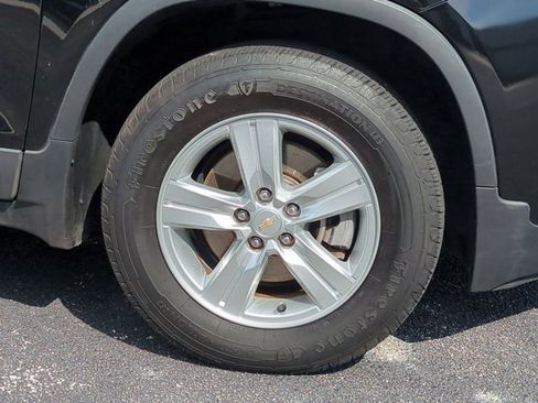 Used 2022 Chevrolet Trax LT w/ Driver Confidence Package image 11