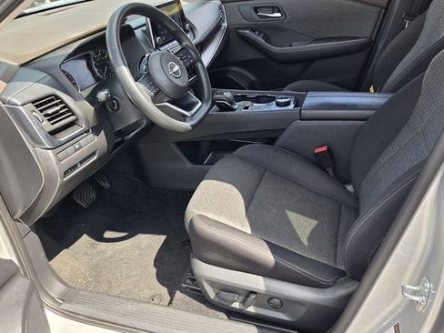 Used 2023 Nissan Rogue SV AWD/4WD image 18