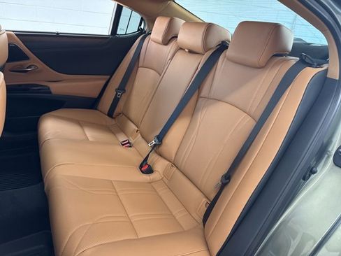 New 2025 Lexus ES 350 Ultra Luxury image 39