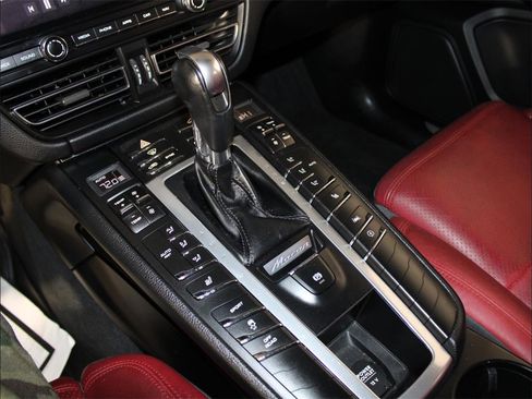 Used 2019 Porsche Macan S image 17