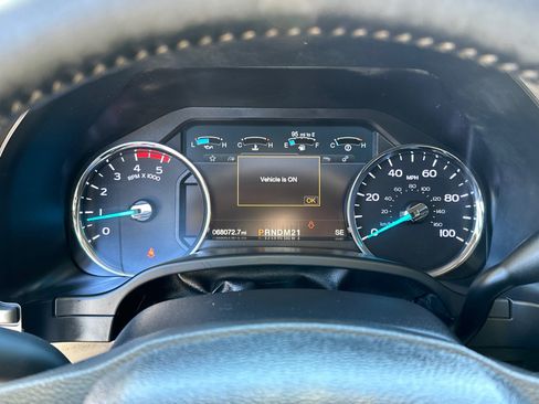 Used 2018 Ford F350 Lariat w/ Chrome Package image 28