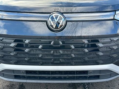New 2026 Volkswagen Tiguan S AWD/4WD image 8
