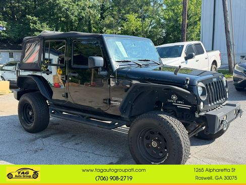 Used 2016 Jeep Wrangler Unlimited Sport w/ Max Tow Package AWD/4WD image 3