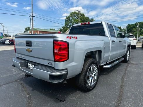 Used 2018 Chevrolet Silverado 1500 Custom w/ Custom Value Package AWD/4WD image 8