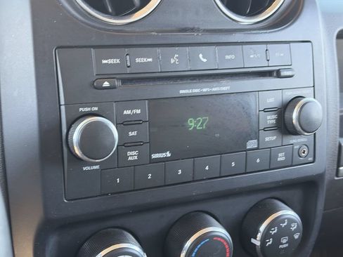 Used 2016 Jeep Patriot High Altitude FWD image 24