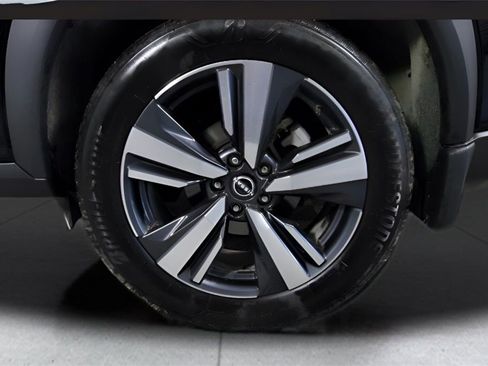 Used 2024 Nissan Rogue SL w/ SL Premium Package image 32